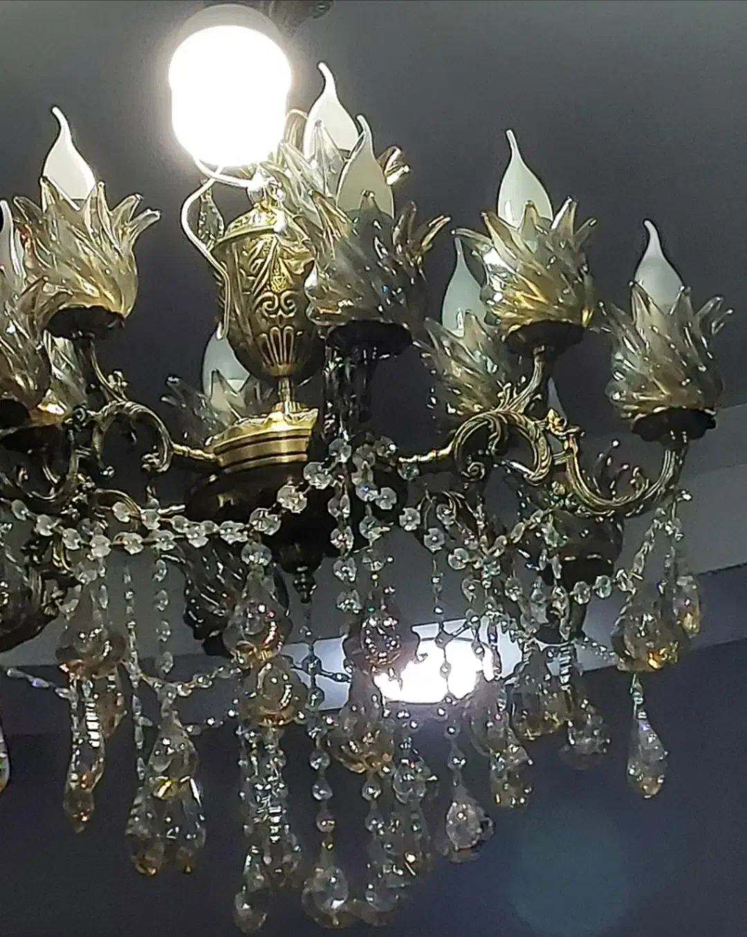 لوستر  ۱۲ شاخه ای|لوستر و چراغ آویز|فردیس, سرحدی|دیوار