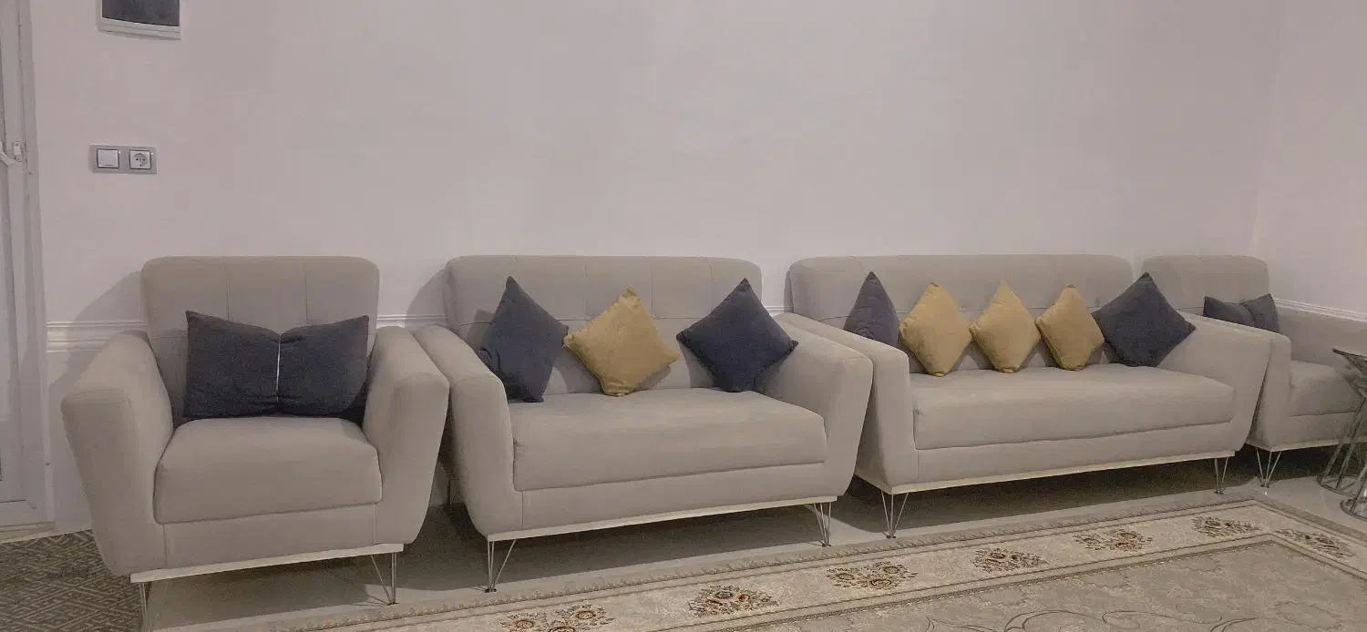 مبل ۷نفره درحد نو|مبلمان خانگی و میز عسلی|شیراز, بهارستان|دیوار