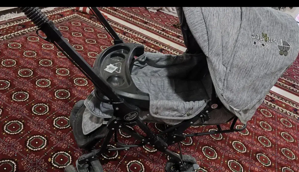 کالاسکه بچگانه نو و سالم زیر قیمت|کالسکه و لوازم جانبی|شاهین‌شهر, شهرک گلدیس|دیوار
