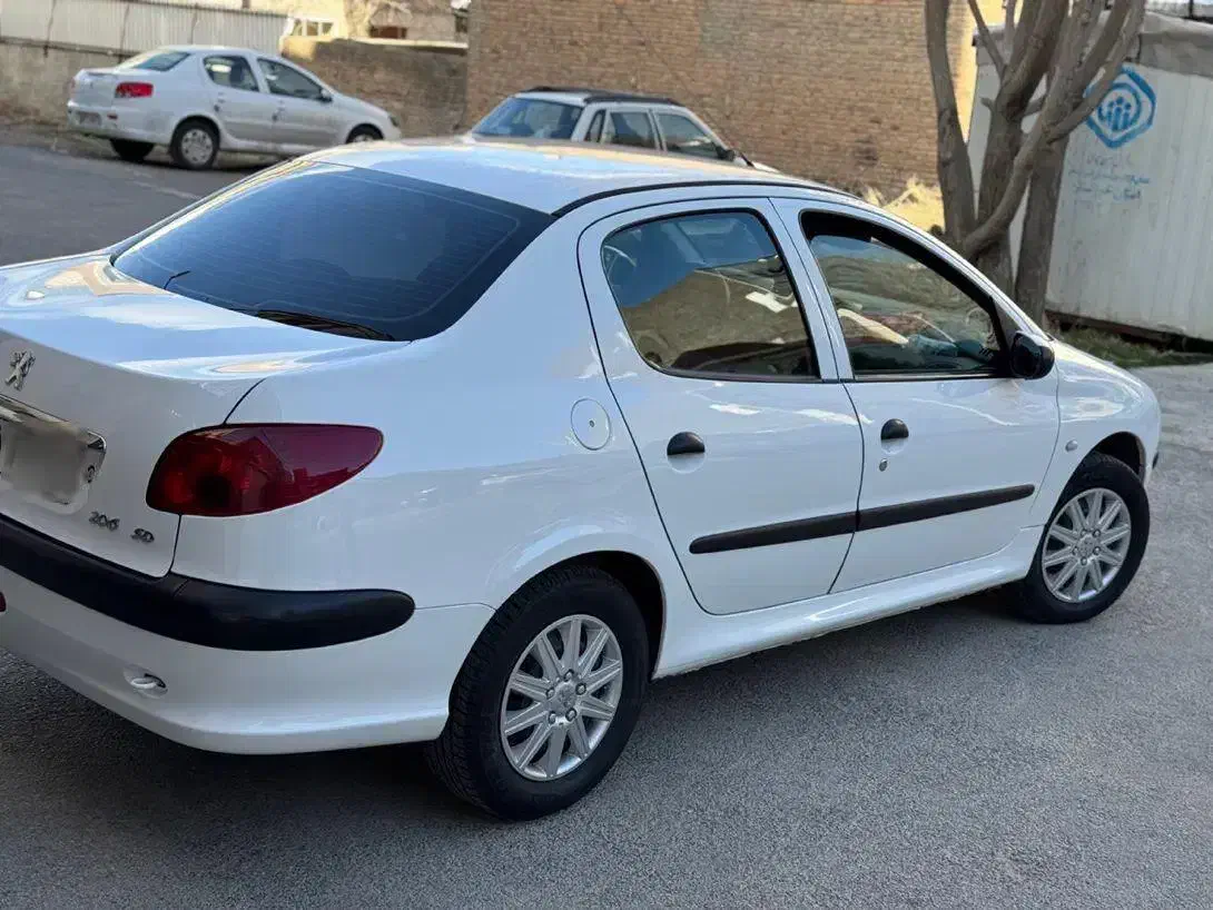 ۲۰۶ sd در حد خشک|خودرو سواری و وانت|همدان, |دیوار