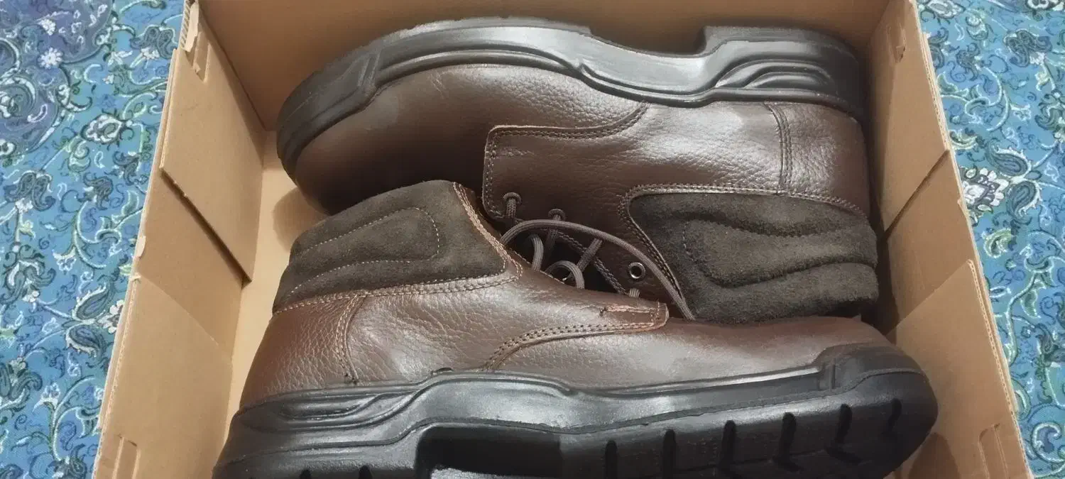 کفش ایمنی|کیف، کفش، کمربند|رامهرمز, |دیوار