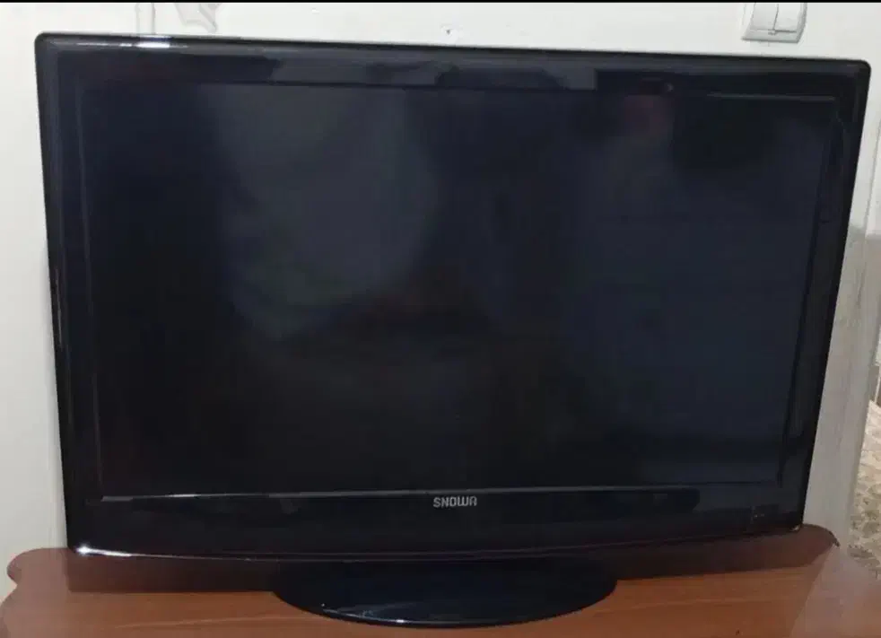تلویزیون اسنو 32اینچ با دست گاه دیجیتال|تلویزیون و پروژکتور|بوئین زهرا, |دیوار