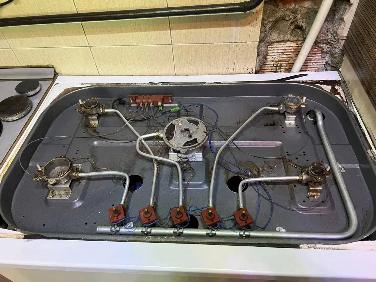 تعمیر انواع اجاق گاز|خدمات پیشه و مهارت|سهند, |دیوار