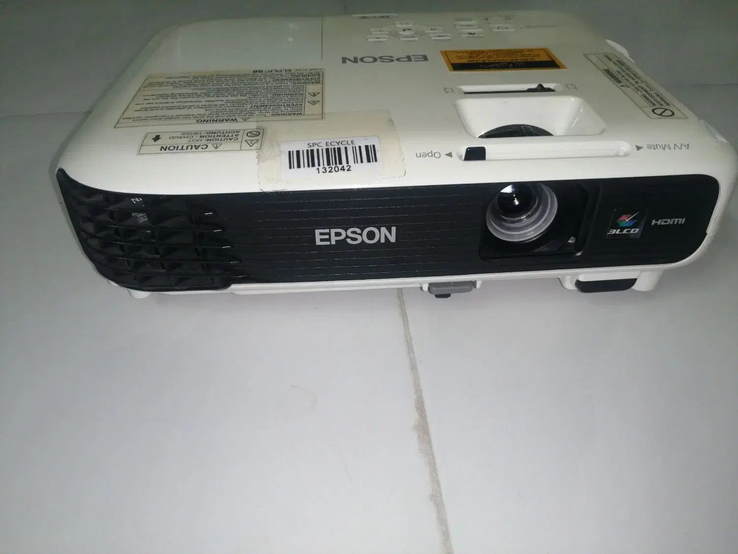پروژکتور epson همراه با تخفیف|تلویزیون و پروژکتور|نهاوند, |دیوار