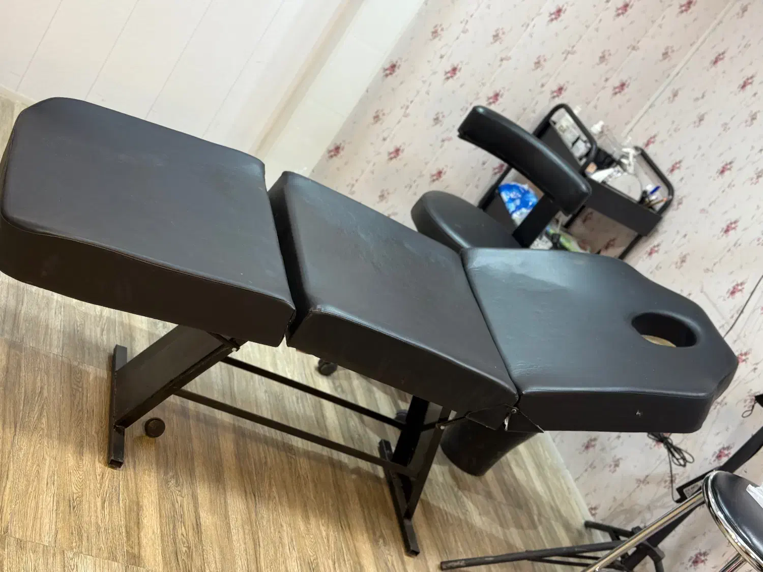 تخت مژه یا تتو|آرایشگاه و سالنهای زیبایی|کاشان, شهرک امیرالمومنین|دیوار