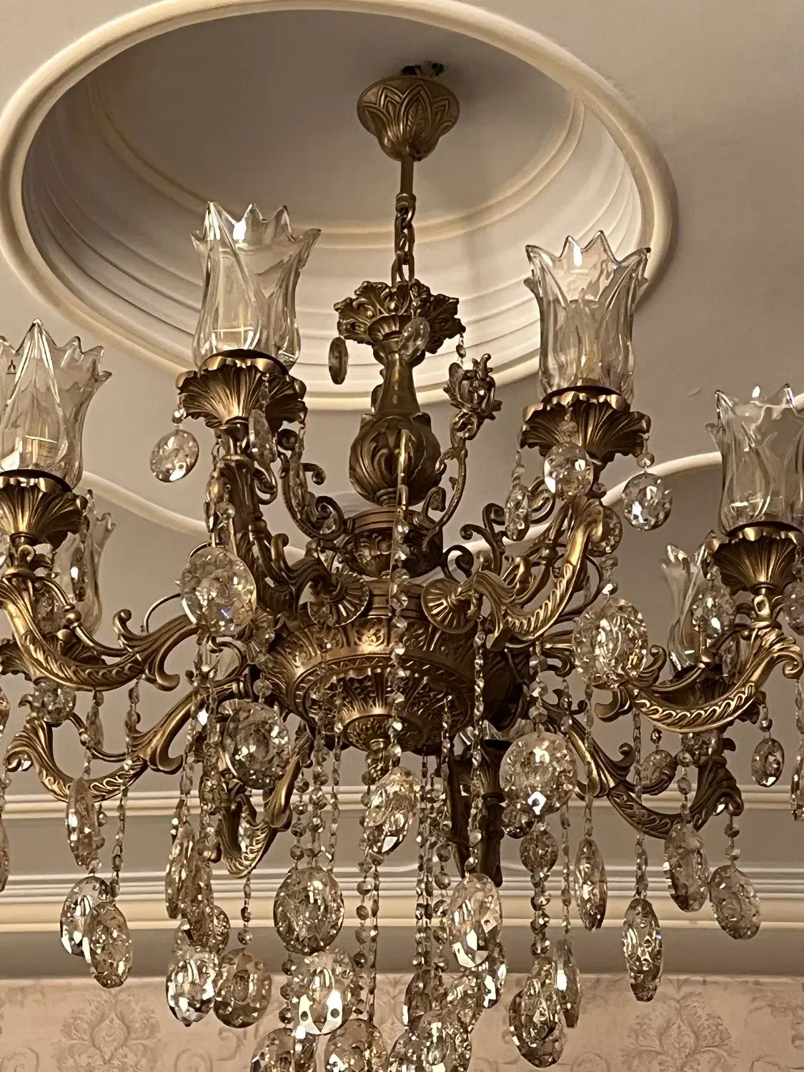 یک عدد لوستر ۸شاخه زیبا|لوستر و چراغ آویز|اسلامشهر, شهرک قائمیه|دیوار