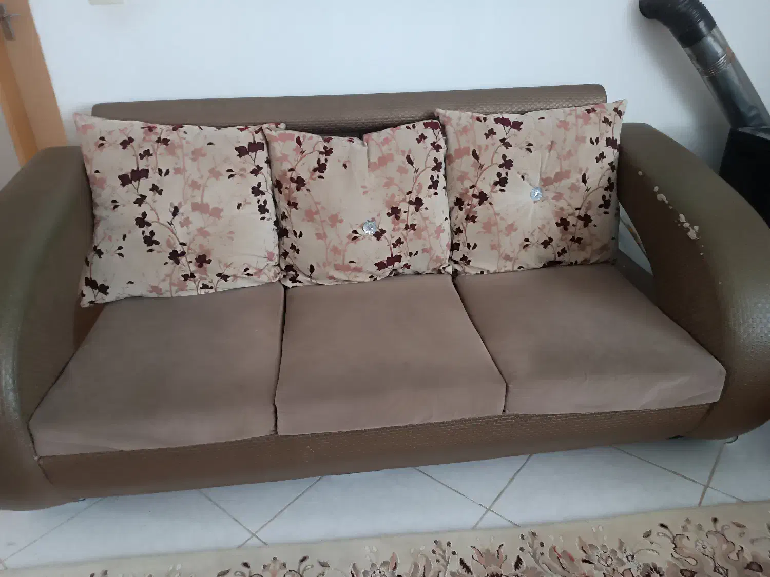 مبلمان|مبلمان خانگی و میز عسلی|بجنورد, |دیوار