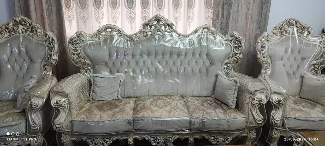 مبل سلطنتی کلاسیک|مبلمان خانگی و میز عسلی|رودهن, |دیوار