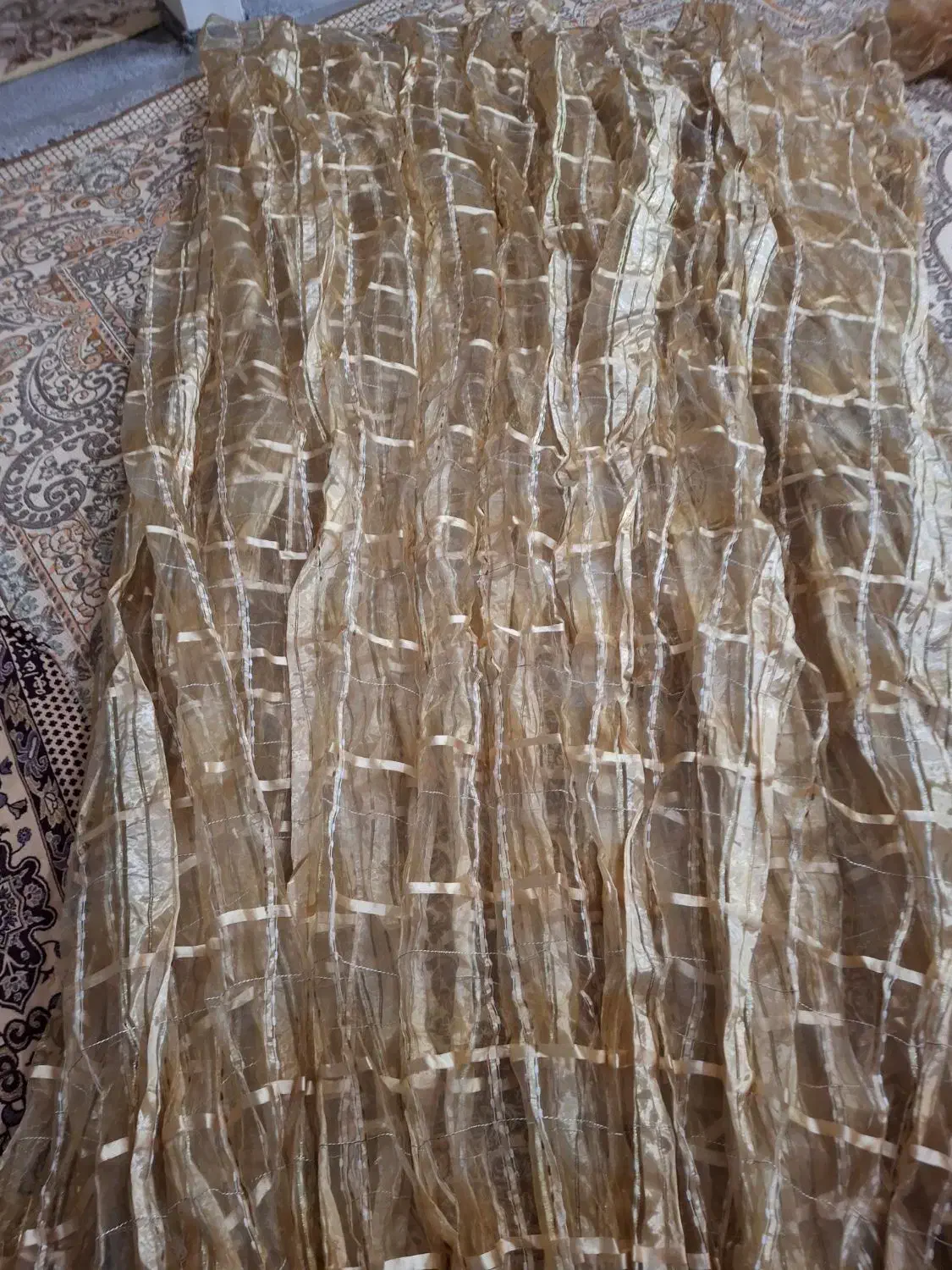 پرده شیشه‌ای ای به فروش میرسد|پرده، رانر، رومیزی|همدان, |دیوار