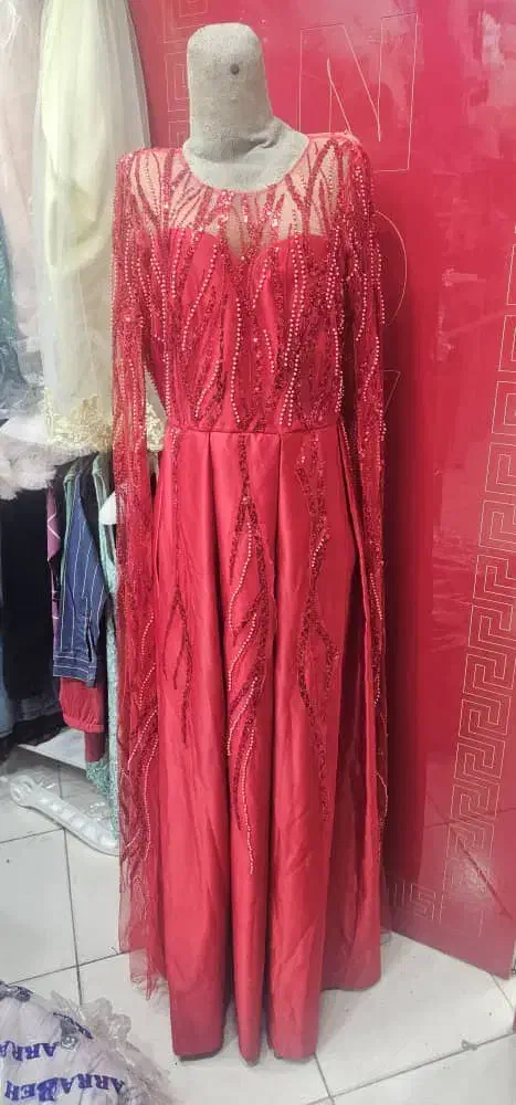 لباس مجلسی|لباس|کارون, |دیوار