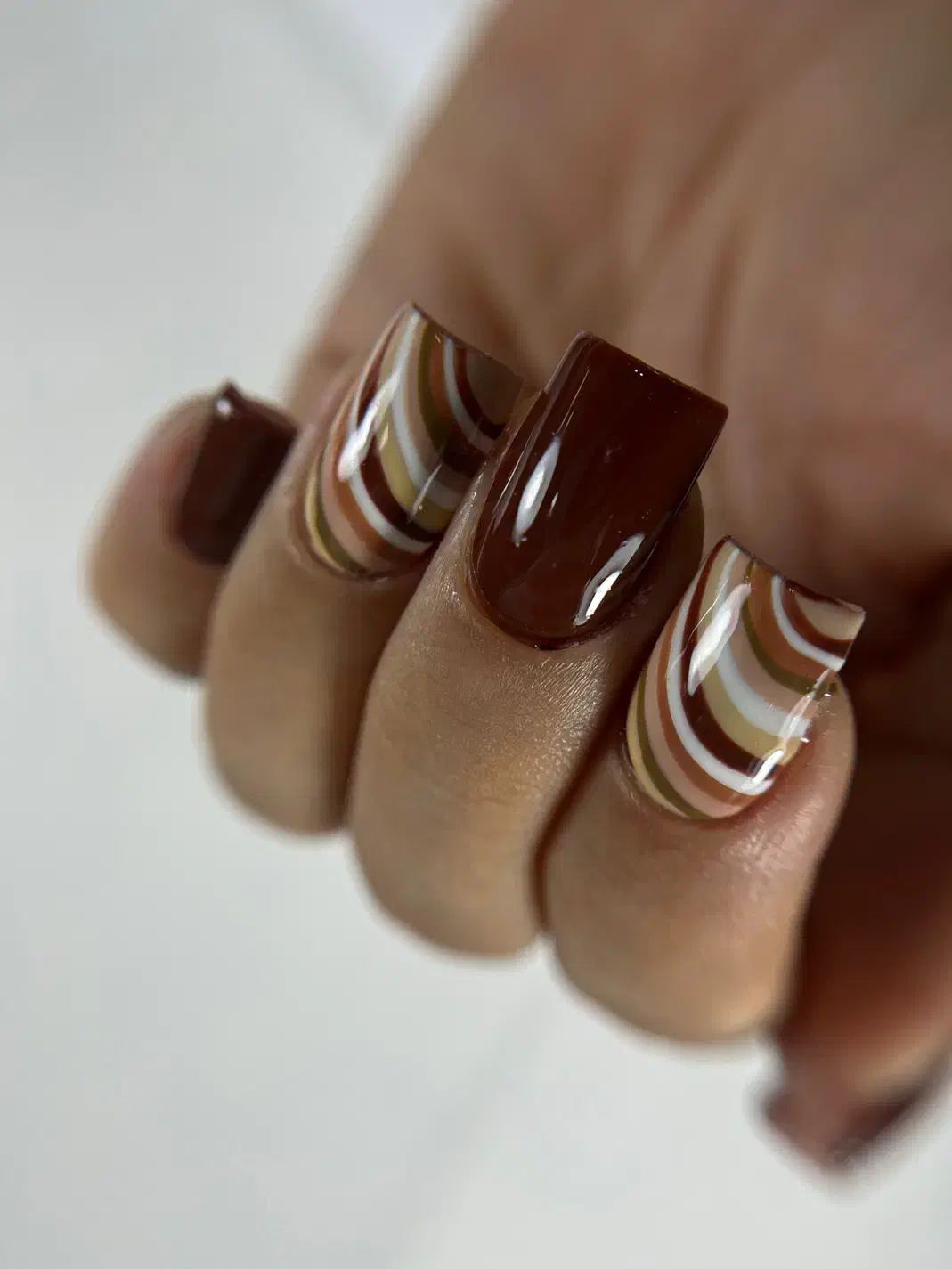 کاشت ناخن|خدمات آرایشگری و زیبایی|رشت, رشتیان|دیوار