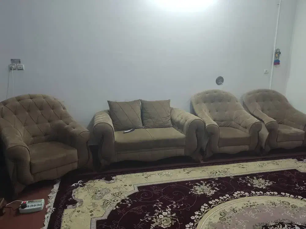 مبل هفت نفره|مبلمان خانگی و میز عسلی|شیراز, کوشک میدان|دیوار