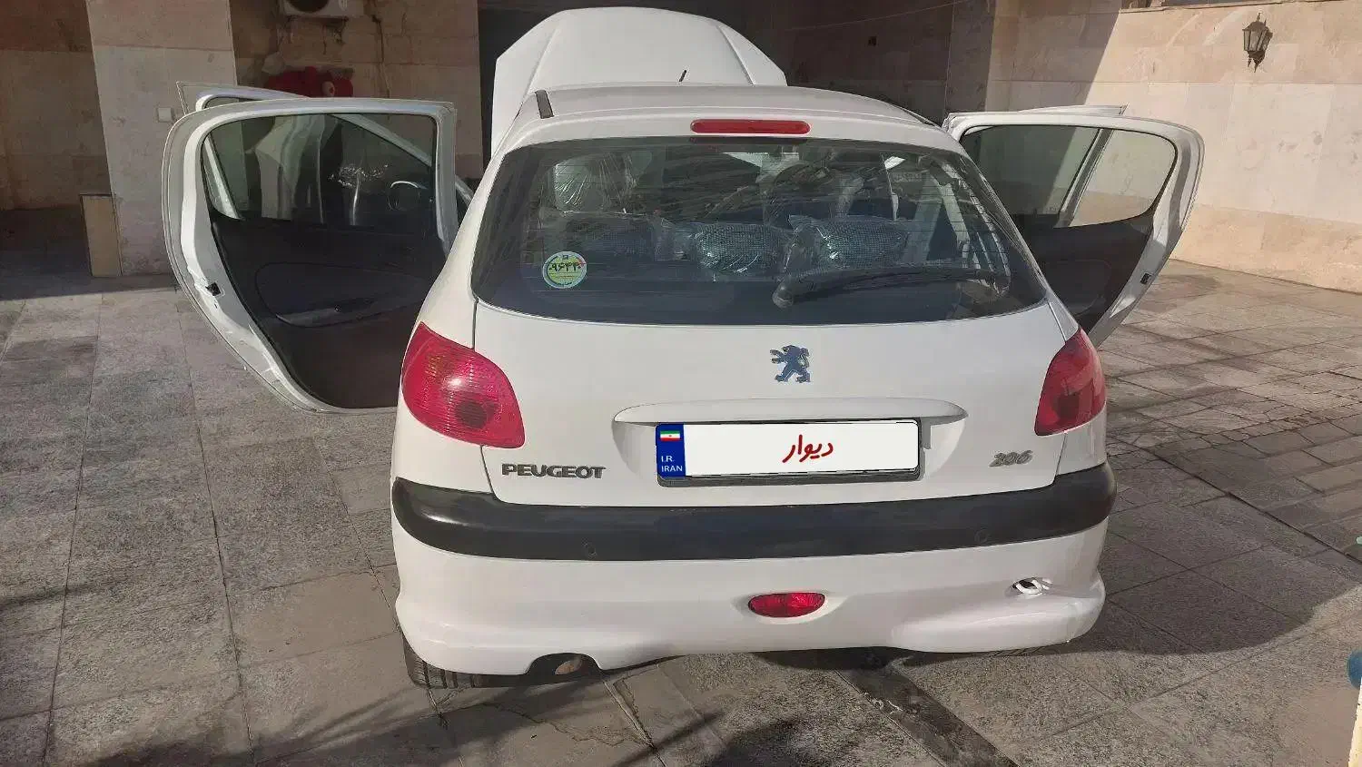 فروش ۲۰۶ تیپ ۵ سفید رنگ مدل ۹۷ مشابه صفر|خودرو سواری و وانت|بندرعباس, |دیوار