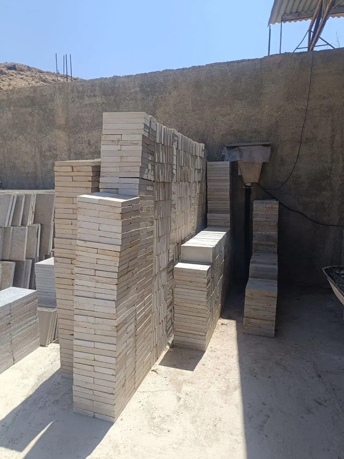 سنگ کف باغ|عمده‌فروشی|شیراز, کفترک|دیوار