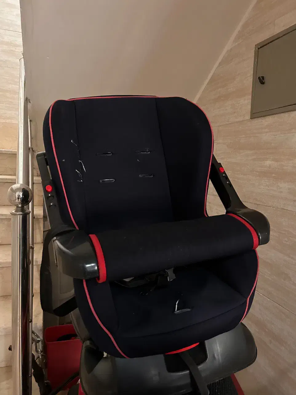 صندلی ماشین کودک دلیجان|تخت و صندلی بچه|فردیس, فردیس|دیوار