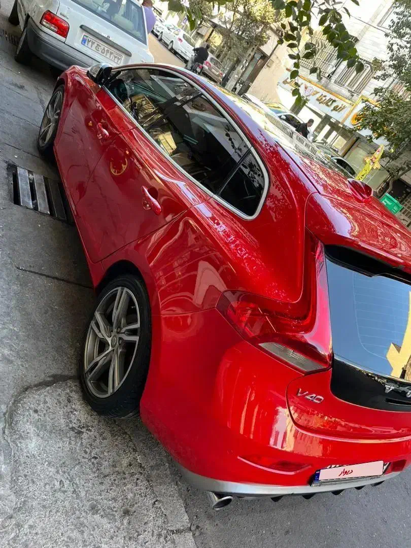 لوو v40|خودرو سواری و وانت|تهران, جمهوری|دیوار