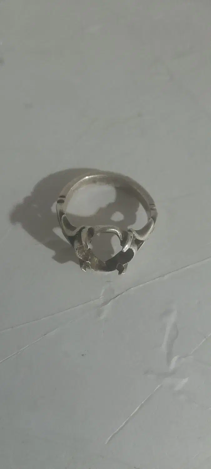 انگشتر نقره|بدلیجات|قم, قلعه کامکار|دیوار