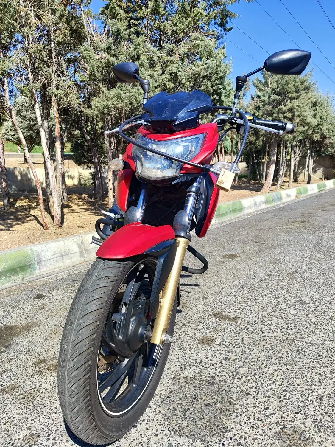 آپاچی ۲۰۰ حرفه ای تمیز  اسپشیال کالر  فول سرویس|موتورسیکلت|تهران, بهار|دیوار