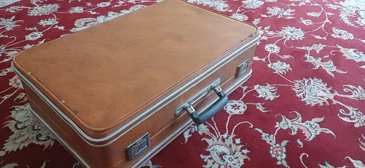 چمدان چرمی قدیمی|کیف، کفش، کمربند|مشهد, گوهرشاد|دیوار