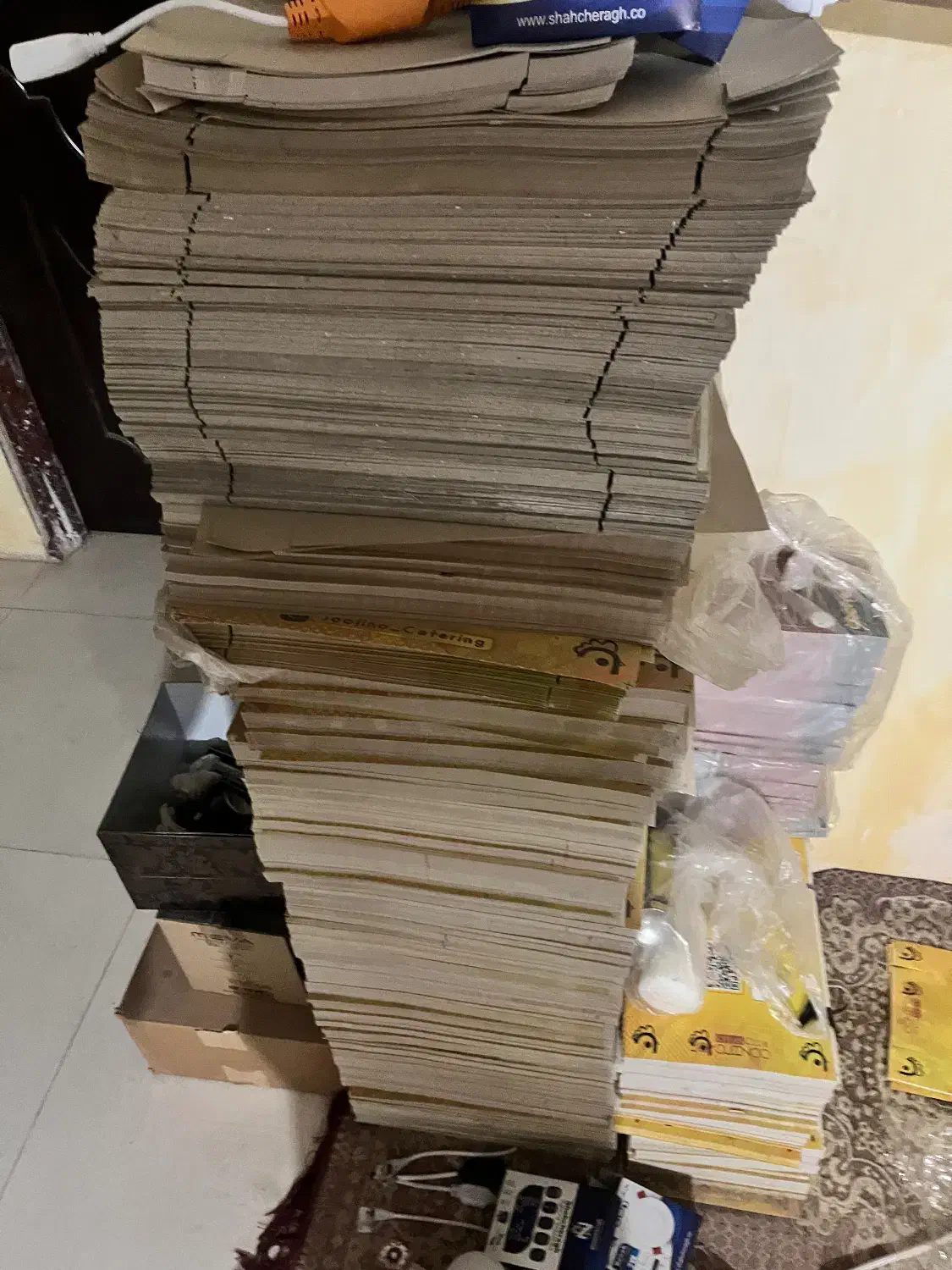 فروش مقدار زیادی کارتن و جعبه غذای رستورانی|عمدهفروشی|اصفهان, مارچین|دیوار