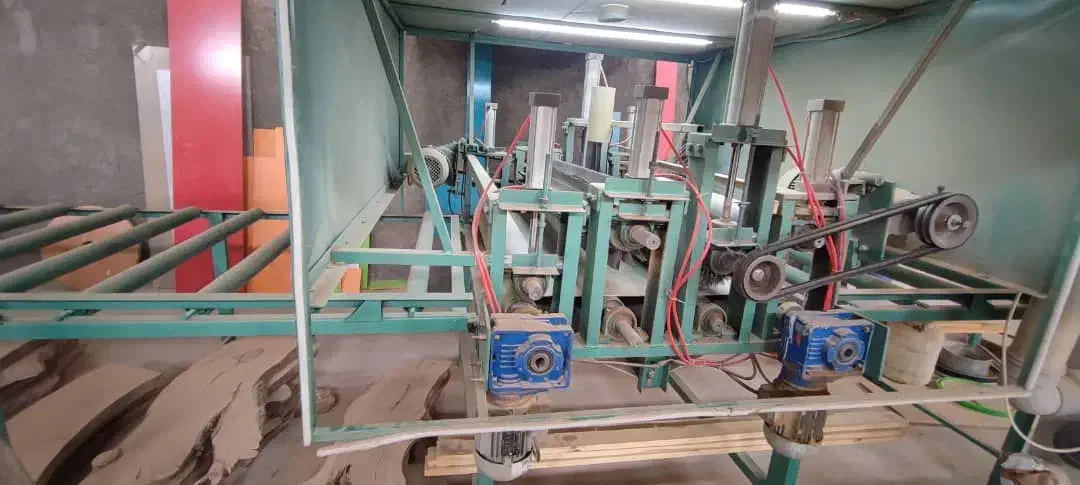 پرس نجاری و روکش طبیعی با آموزش و راه اندازی|ماشین‌آلات صنعتی|فردوس (خراسان), |دیوار