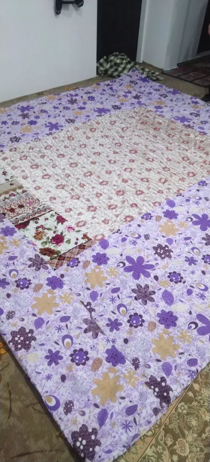 لحاف کرسی|رختخواب، بالش، پتو|قروه, |دیوار