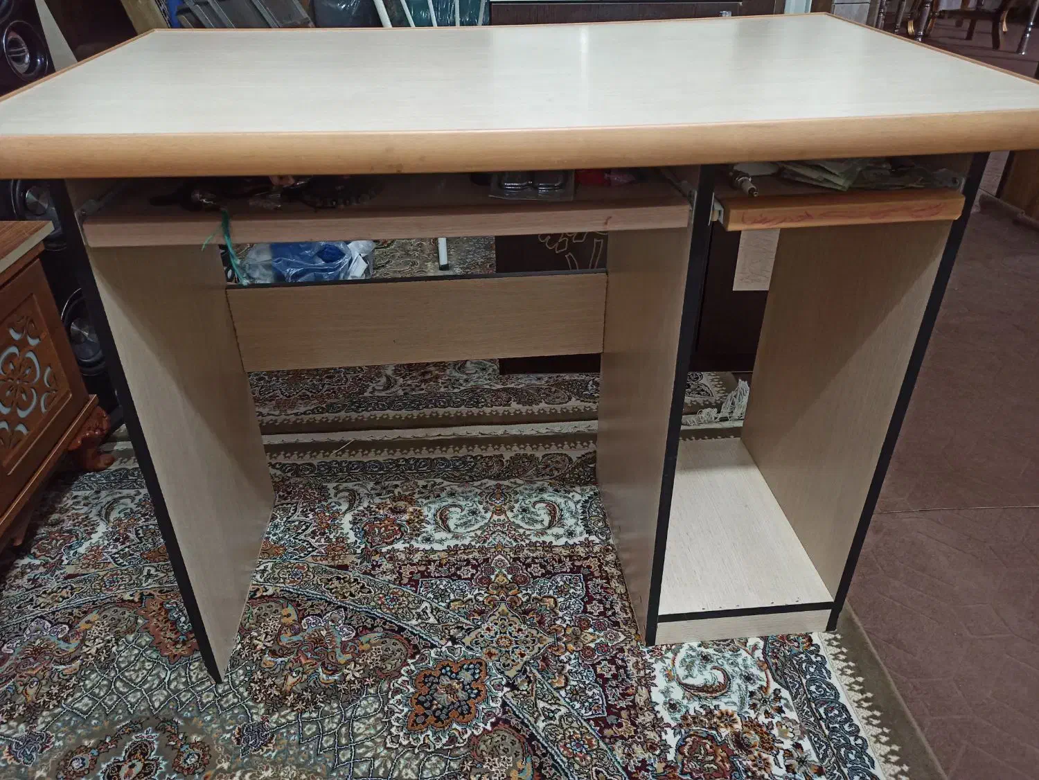 میز کامپیوتر نو|میز تحریر و کامپیوتر|صائین قلعه, |دیوار