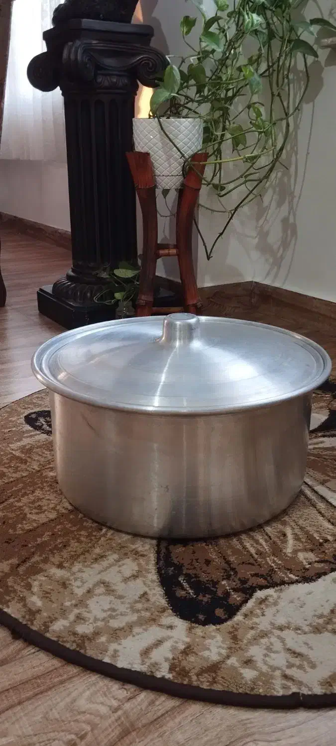 قابلمه روحی ضخیم|ظروف پخت‌وپز|رشت, معلولین|دیوار