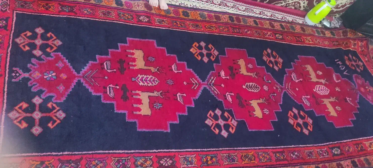 دو عدد فرش قدیمی|فرش|بهارستان, |دیوار