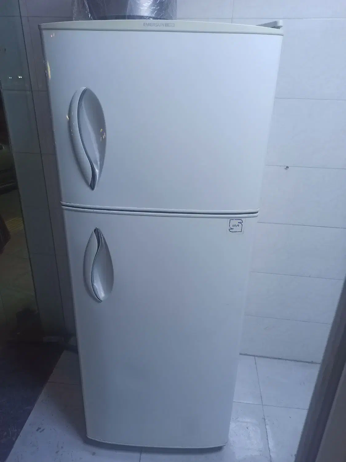 امرسال 18 فوت|یخچال و فریزر|سنندج, |دیوار