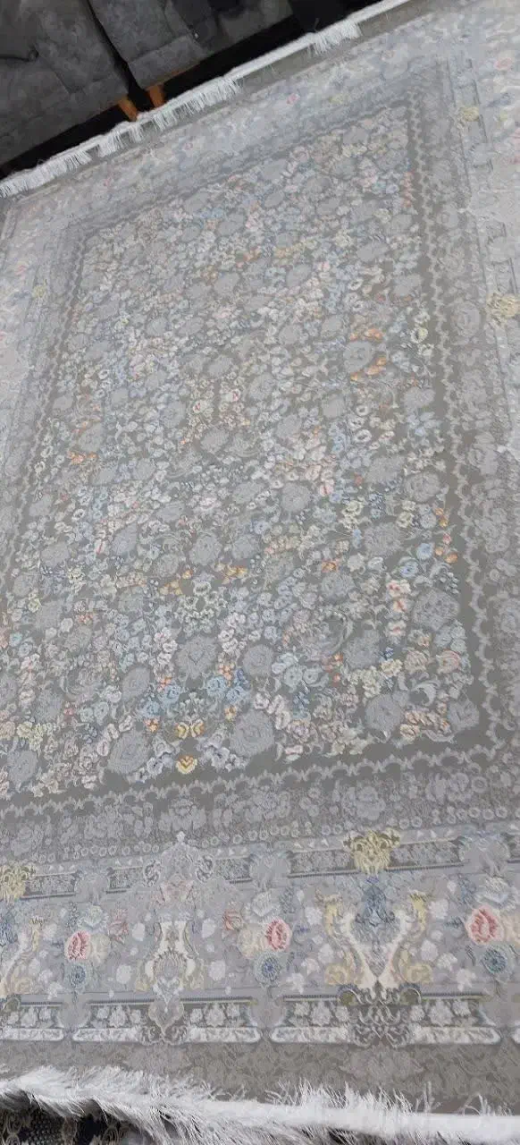 فرش 9 متری گل برجسته ابریشم نو نو استفاده نشده|فرش|قم, دروازه چوبی|دیوار
