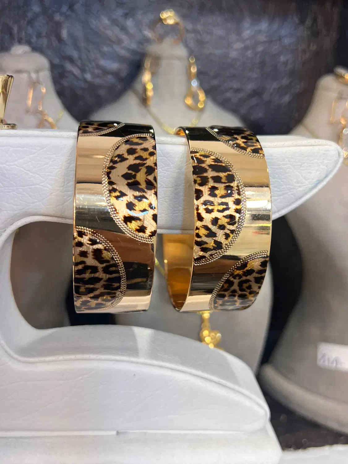 النگو پلنگی با گارانتی|جواهرات|اصفهان, منتظرالمهدی|دیوار