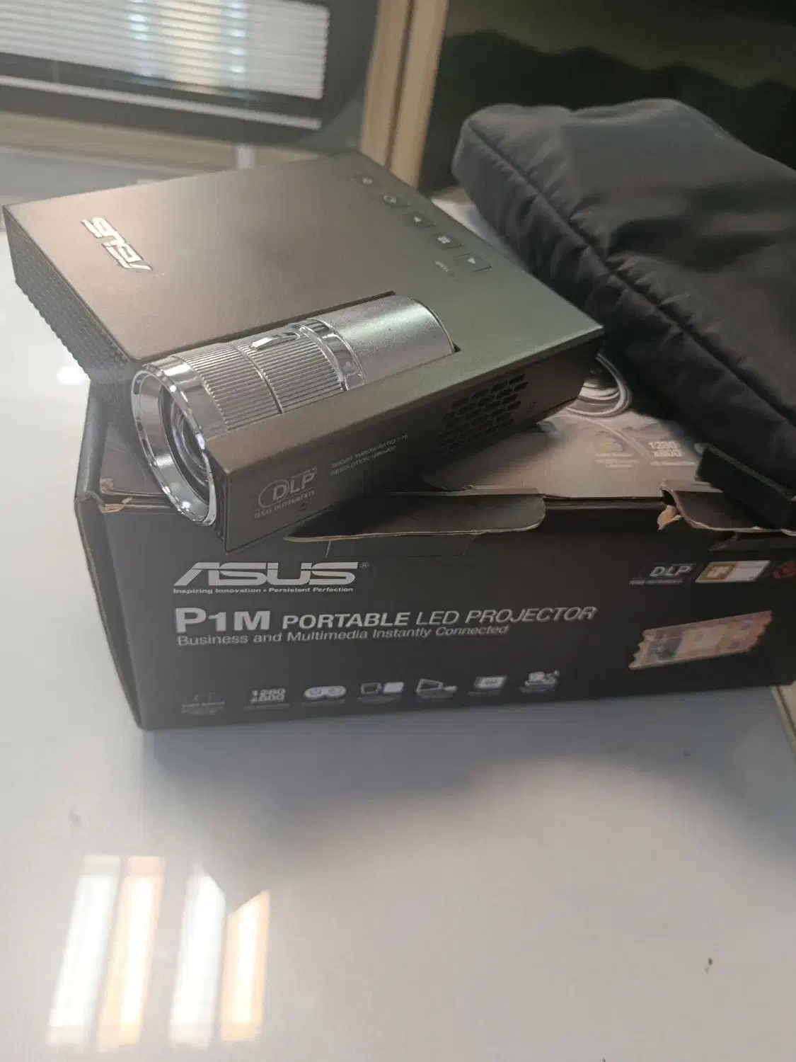 ویدئو پروژکتور ایسوس|تلویزیون و پروژکتور|تهران, فلسطین (میدان انقلاب)|دیوار