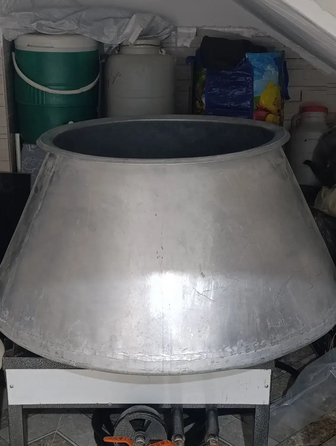 دیگ چدن|ظروف پختوپز|مراغه, |دیوار