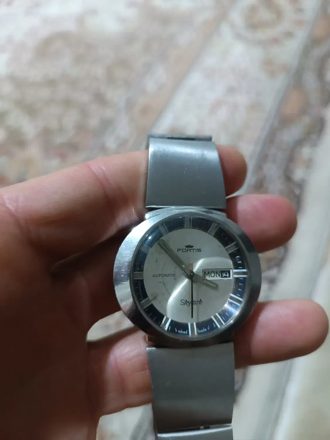 ساعت فورتیس|ساعت|بابل, |دیوار