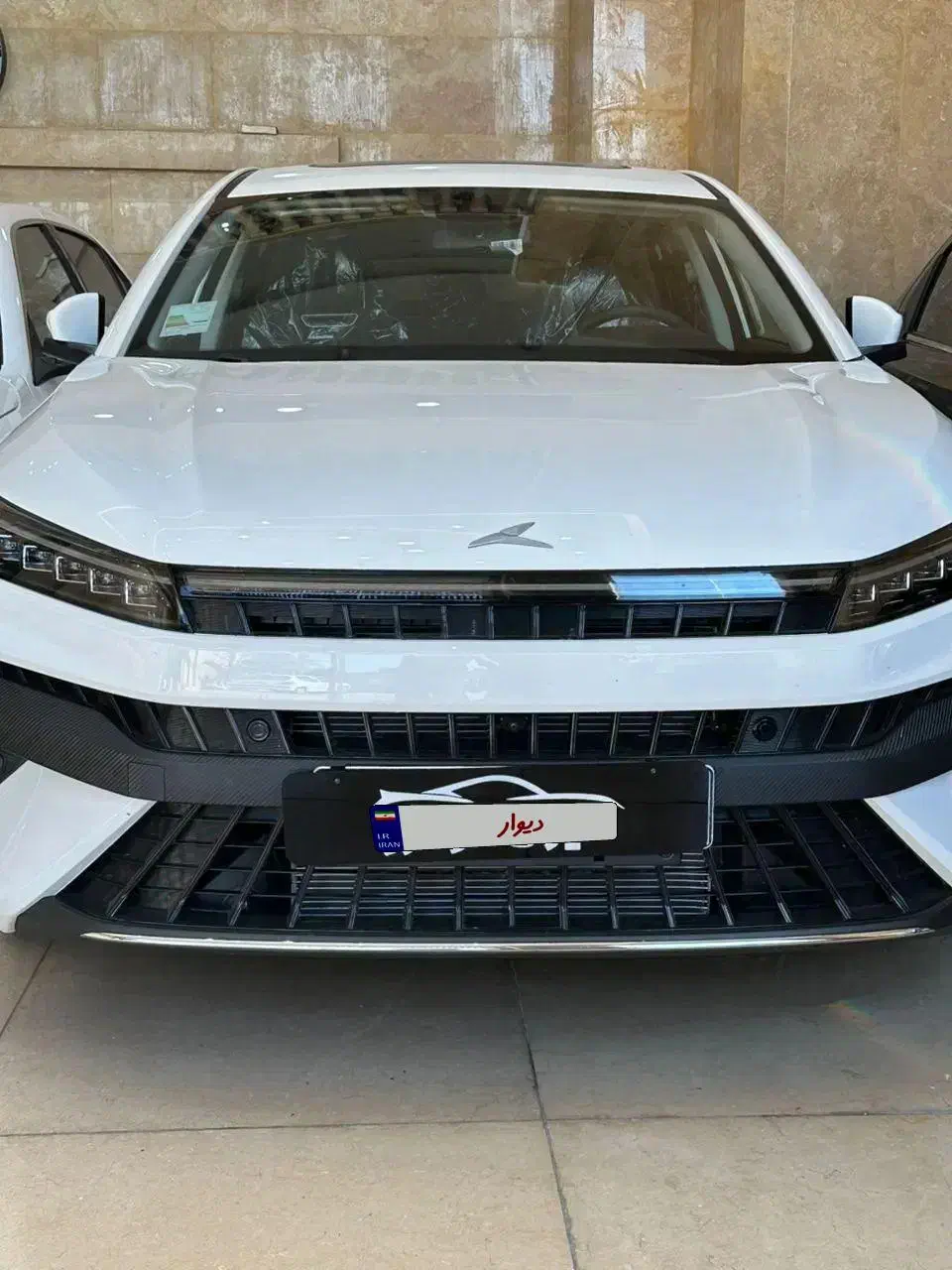 نقد و اقساط KMC J7 شرایطی|خودرو سواری و وانت|شیراز, دباغ خانه|دیوار