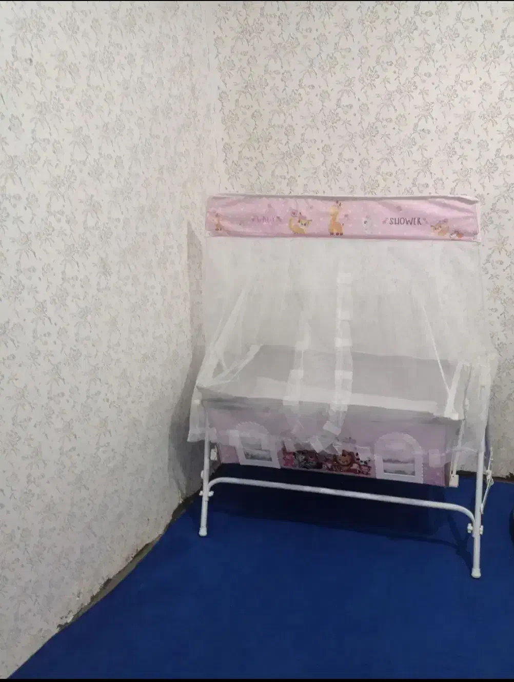 گهواره بچه|اسباب و اثاث بچه|امیدیه, |دیوار