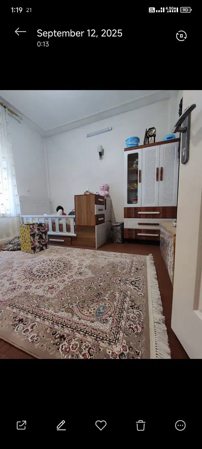 کمد و تخت کودک و نوجوان در حد نو با تشک نو هدیه|تخت و صندلی بچه|قم, انسجام|دیوار