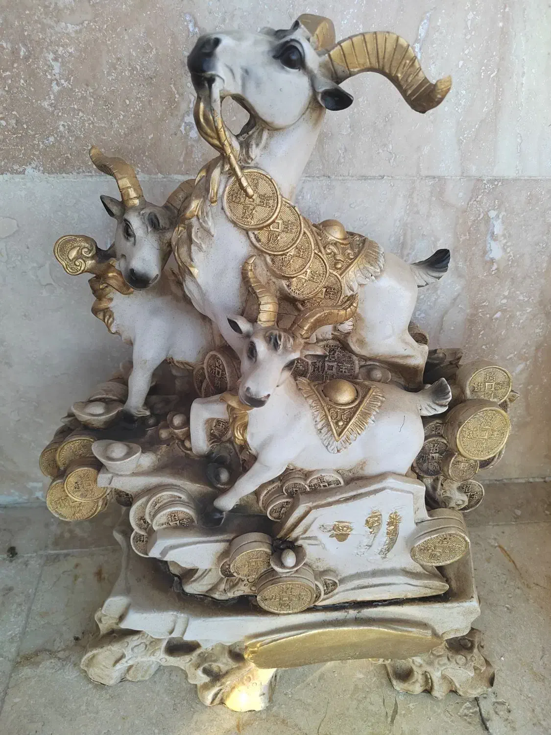 مجسمه پلی استر|مجسمه، تندیس، ماکت|سنندج, |دیوار