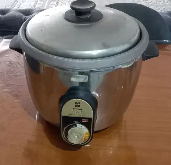 پلوپز|ظروف پخت‌وپز|نیشابور, بنیاد شهید|دیوار