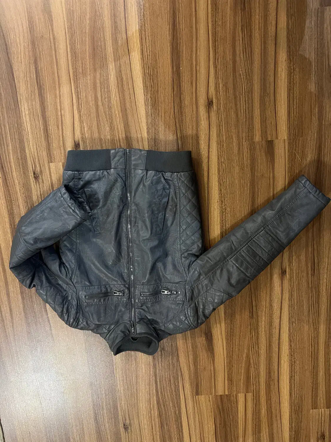 کاپشن چرم|کفش و لباس بچه|تهران, آسمان|دیوار