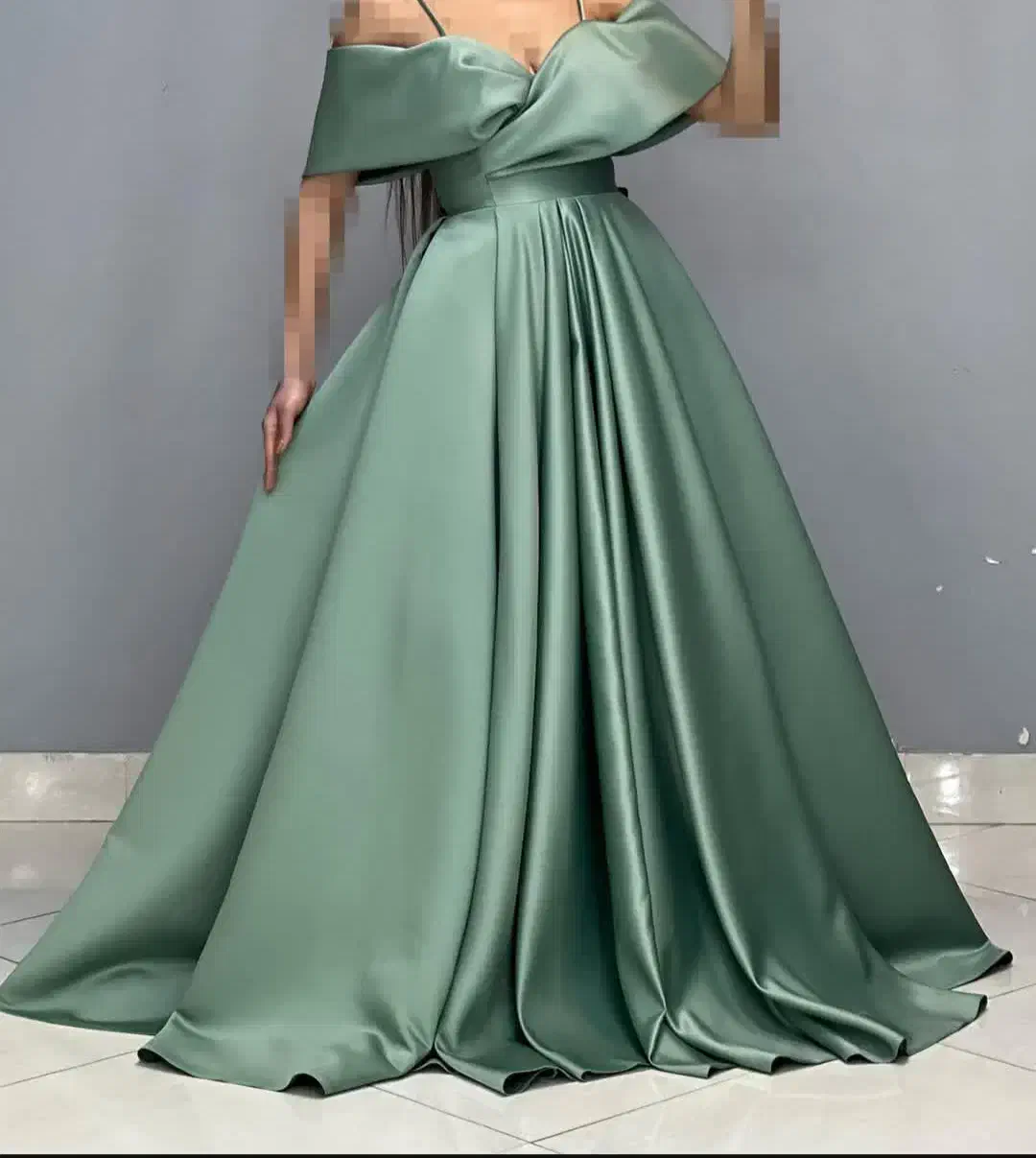 لباس مجلسی|لباس|اصفهان, سپاهان‌شهر|دیوار