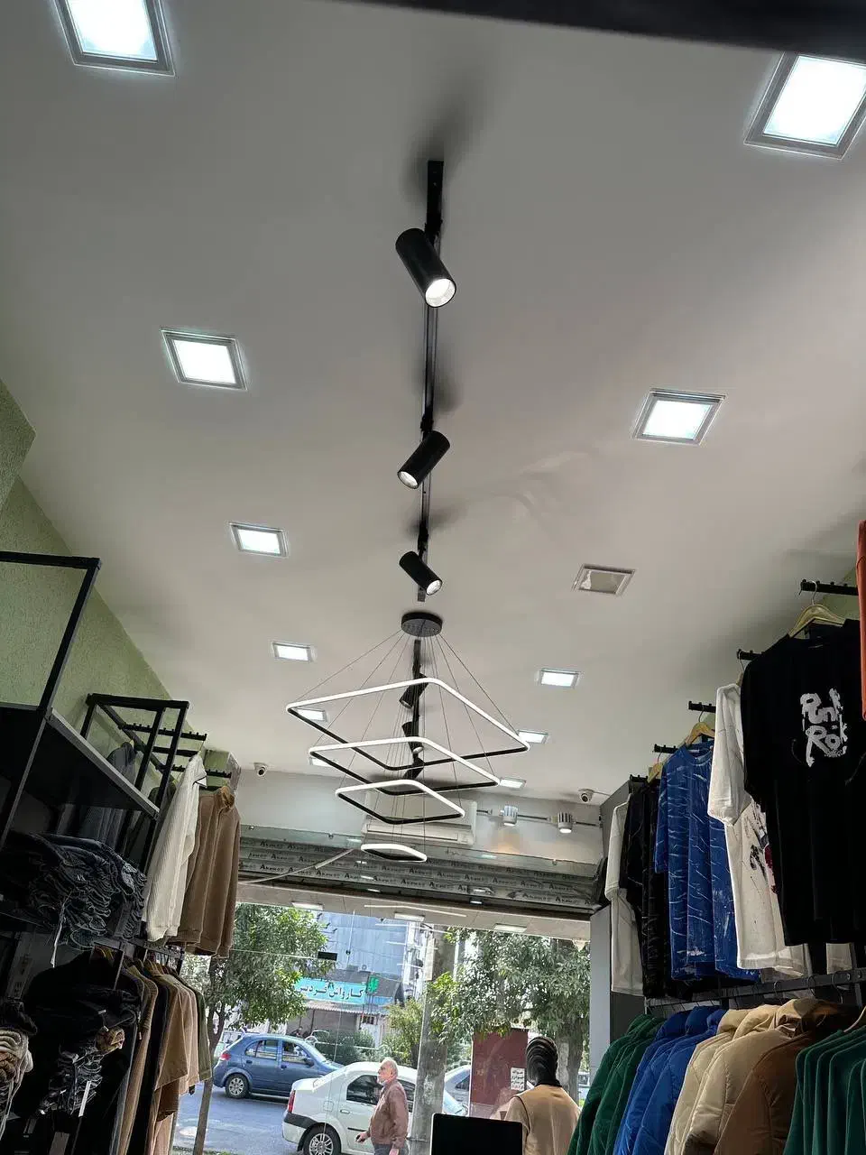 اجاره مغازه|اجارهٔ مغازه و غرفه|رشت, منظریه|دیوار