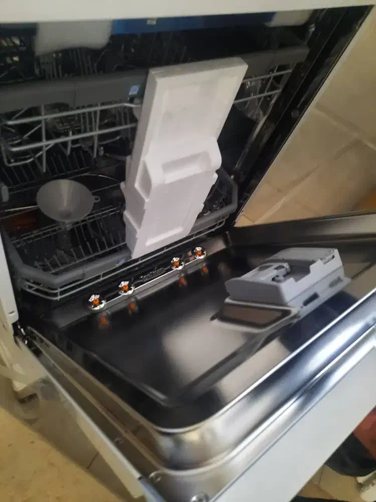 ماشین ظرفشویی LG425|ماشین ظرفشویی|شیراز, کرونی(خاتونک)|دیوار