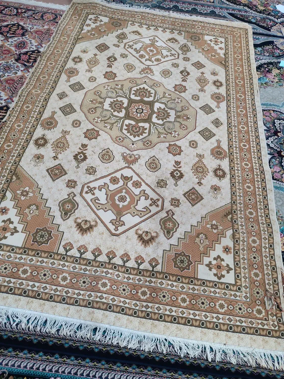 گلیم فرش شیش متری تمیز|فرش|خرم‌آباد, |دیوار