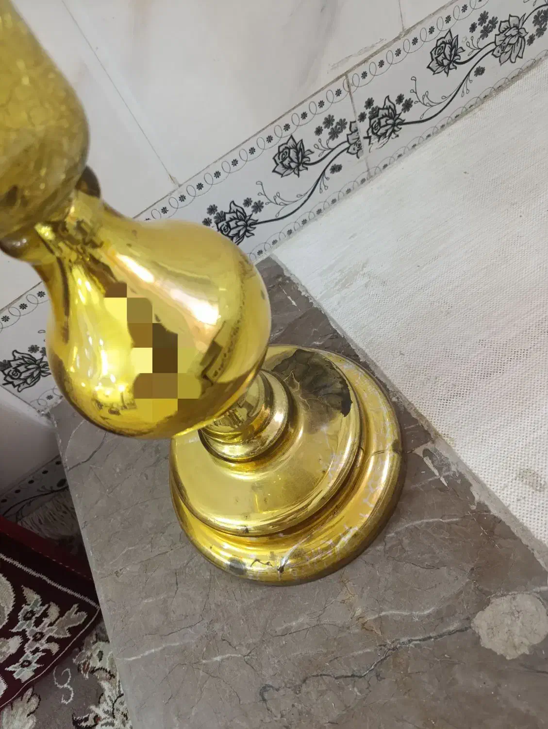 گلدان طلایی و سفالی|گل و گیاه طبیعی|قم, زاد|دیوار