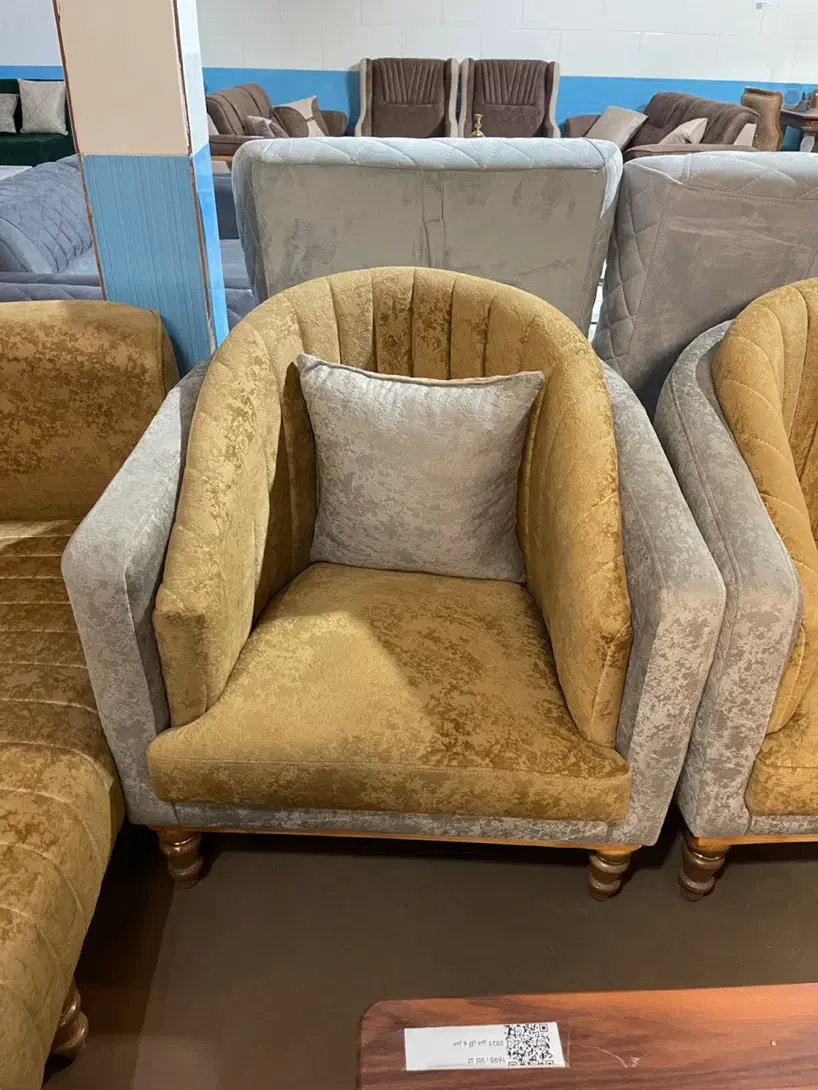 مبل راحتی|مبلمان خانگی و میز عسلی|شیراز, سلطان آباد|دیوار