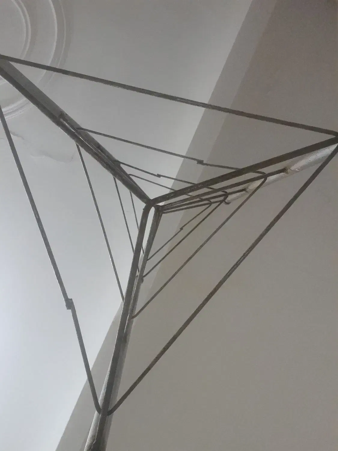 استیر|آب‌چکان و نظم‌دهنده ظروف|مشهد, سیلو|دیوار