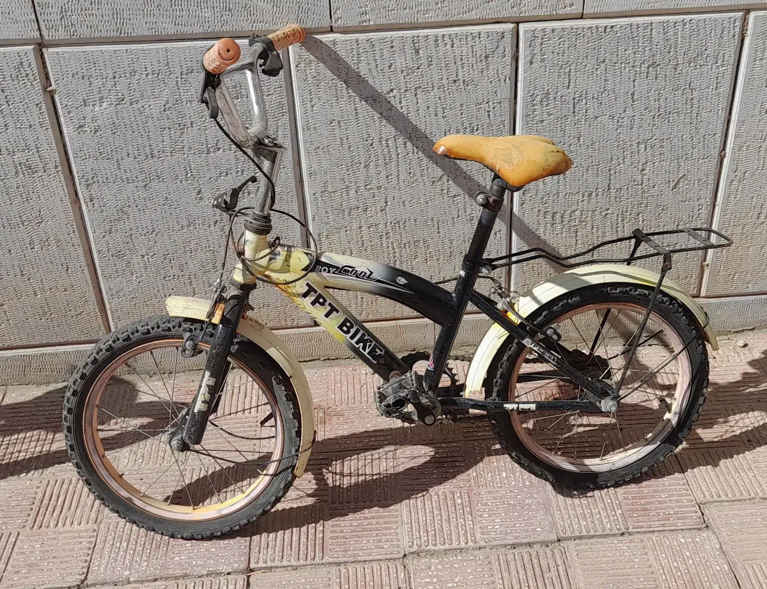 سه عدد دوچرخه ۱۶ و ۲۴ و ۲۶|دوچرخه، اسکیت، اسکوتر|شهرضا, |دیوار