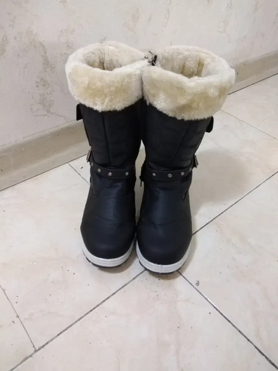 چکمه|کیف، کفش، کمربند|مشهد, شفا|دیوار